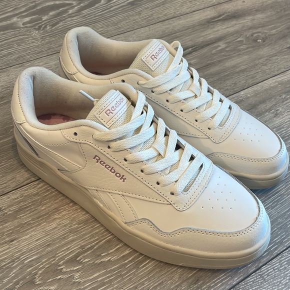 REEBOK Women's Royal Techque in Off-White/Cream with Pink Accent - Picture 2 of 5